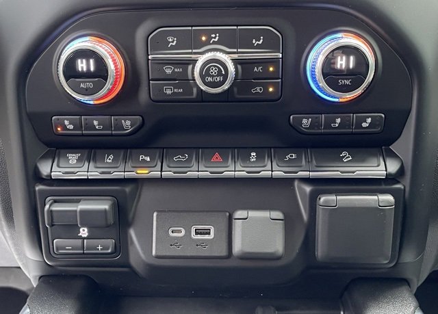 Used 2023 GMC Sierra 3500 Denali image 13