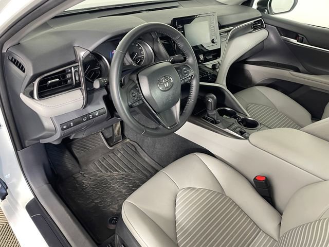 Used 2024 Toyota Camry SE w/ Cold Weather Package AWD/4WD image 3