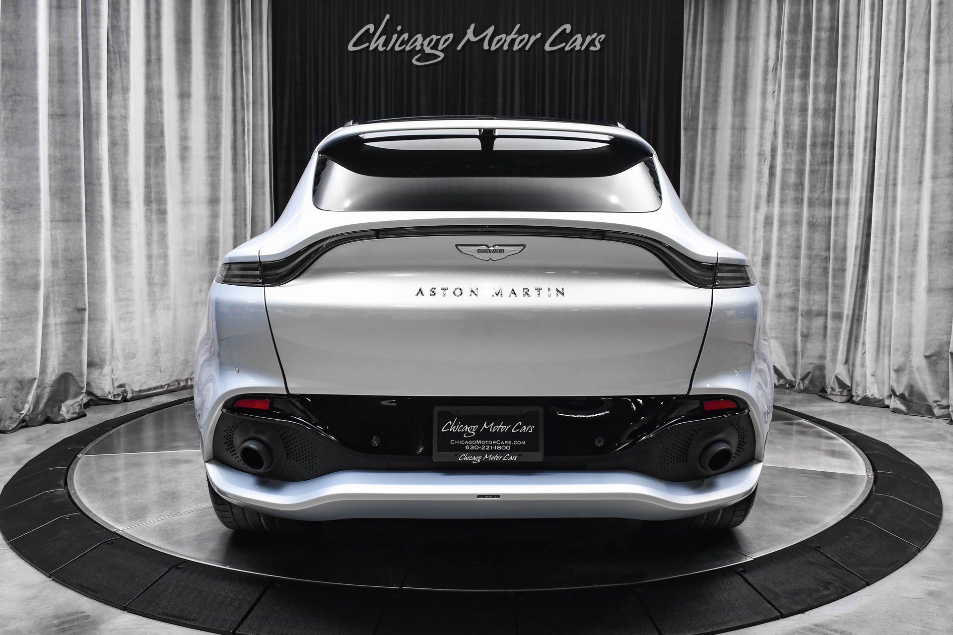 Used 2022 Aston Martin DBX AWD/4WD image 4