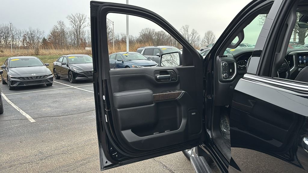 Used 2021 GMC Sierra 1500 Denali w/ Denali Ultimate Package image 11