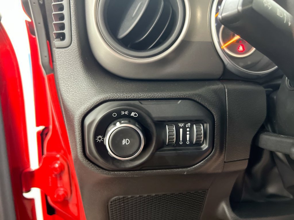Used 2021 Jeep Wrangler Unlimited Sport AWD/4WD image 18