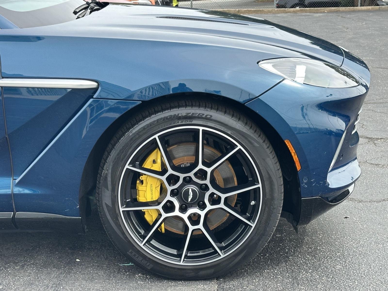 Used 2021 Aston Martin DBX AWD/4WD image 48