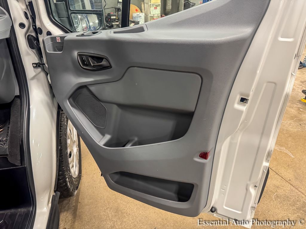 Used 2019 Ford Transit 150 XLT image 22
