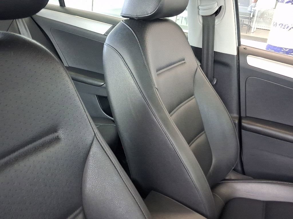 Used 2017 Volkswagen Jetta SE FWD image 22