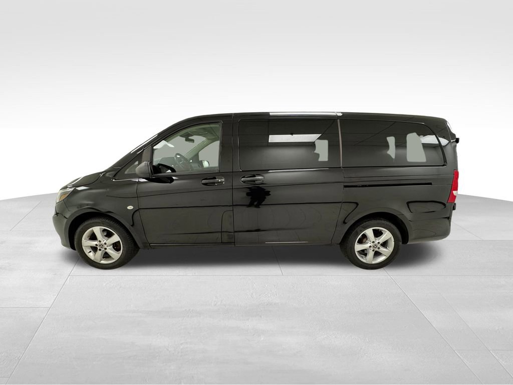 Used 2018 Mercedes-Benz Metris Passenger image 4