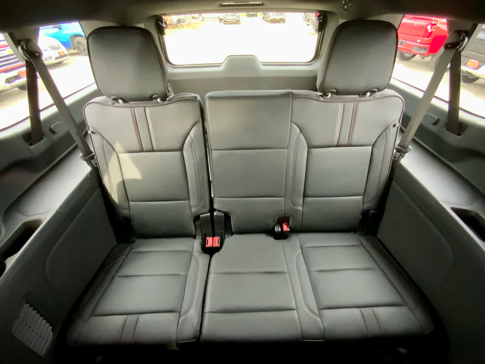 New 2026 Chevrolet Suburban RST image 29