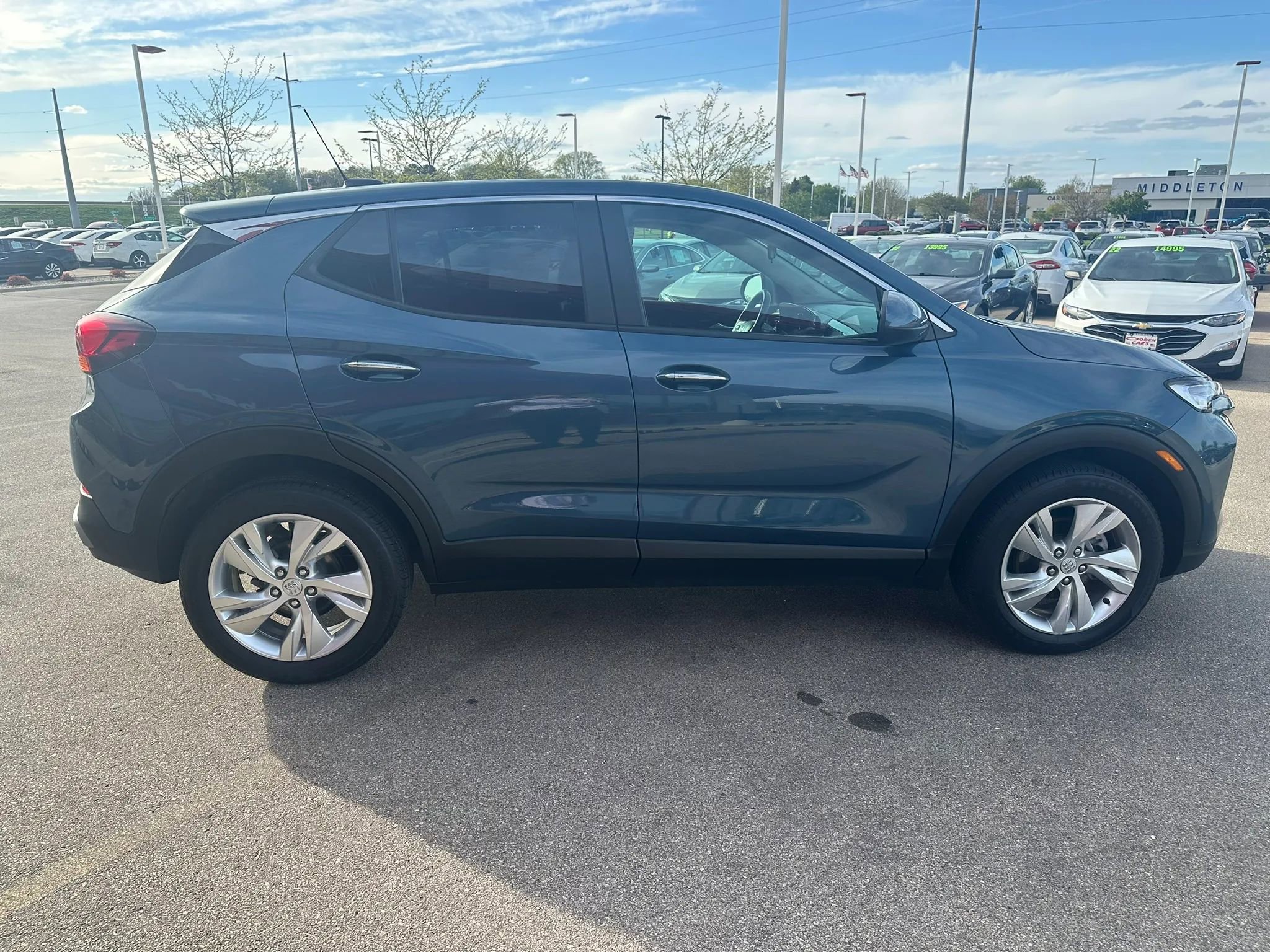 Used 2024 Buick Encore GX Preferred FWD image 3