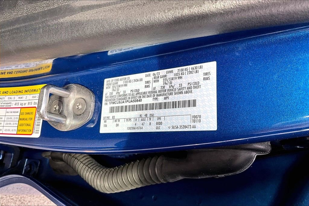 Certified 2023 Ford Escape Platinum w/ Premium Technology Package image 32