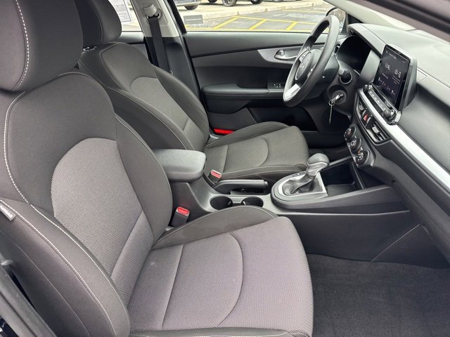 Used 2023 Kia Forte LXS w/ LXS Technology Package image 39