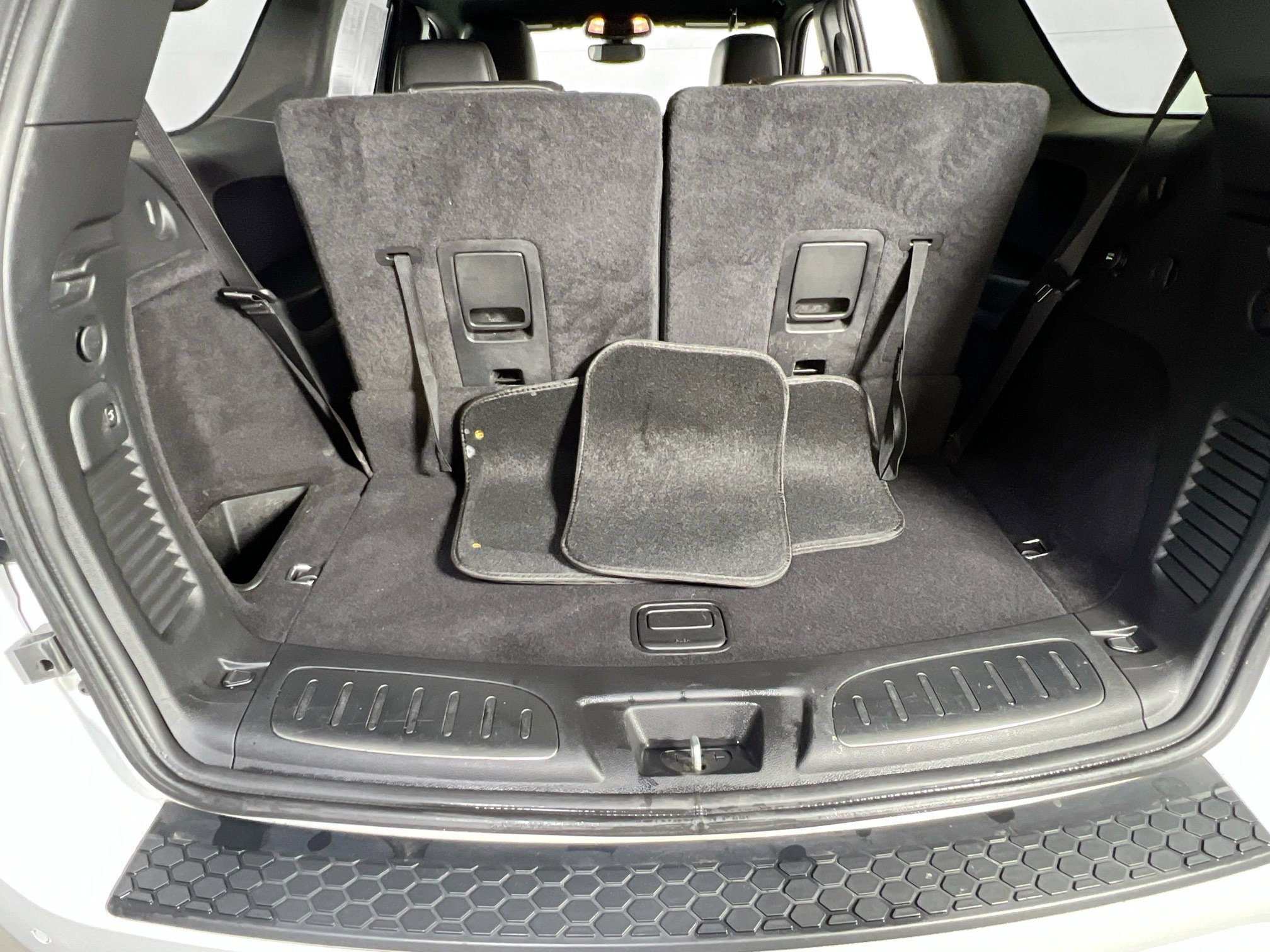 Used 2022 Dodge Durango R/T w/ Blacktop Package image 26