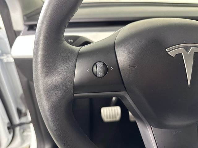 Used 2021 Tesla Model Y Performance image 15