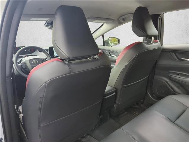 Used 2025 Toyota Prius Plug-In Hybrid image 19