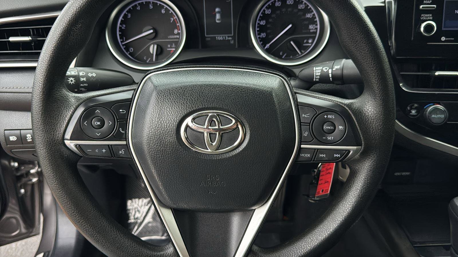 Used 2023 Toyota Camry LE image 15