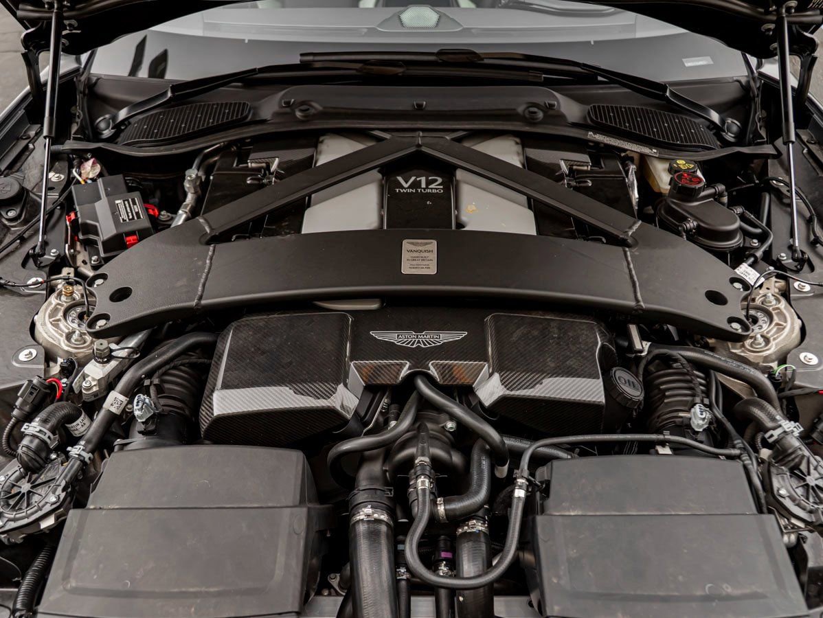 Used 2025 Aston Martin Vanquish image 26