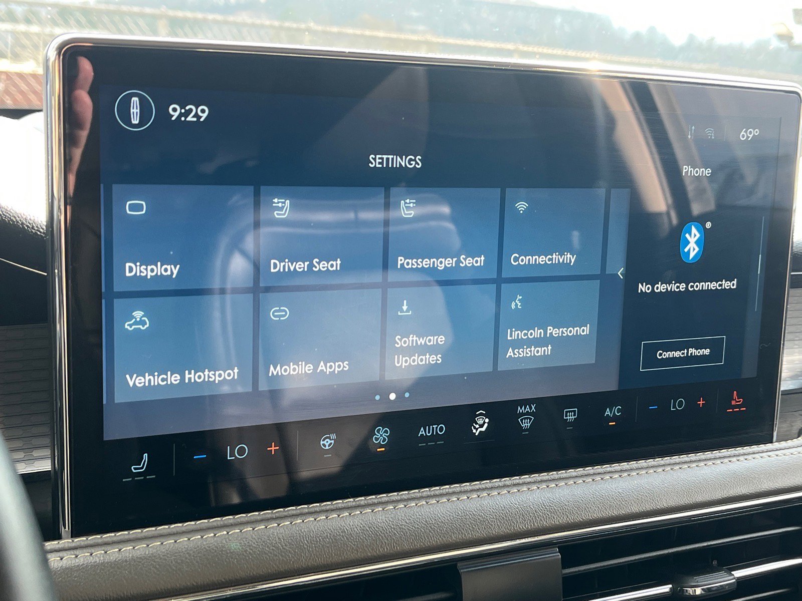 Used 2023 Lincoln Corsair AWD image 11