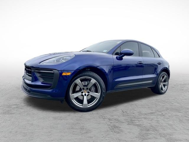 Used 2023 Porsche Macan Turbo image 1