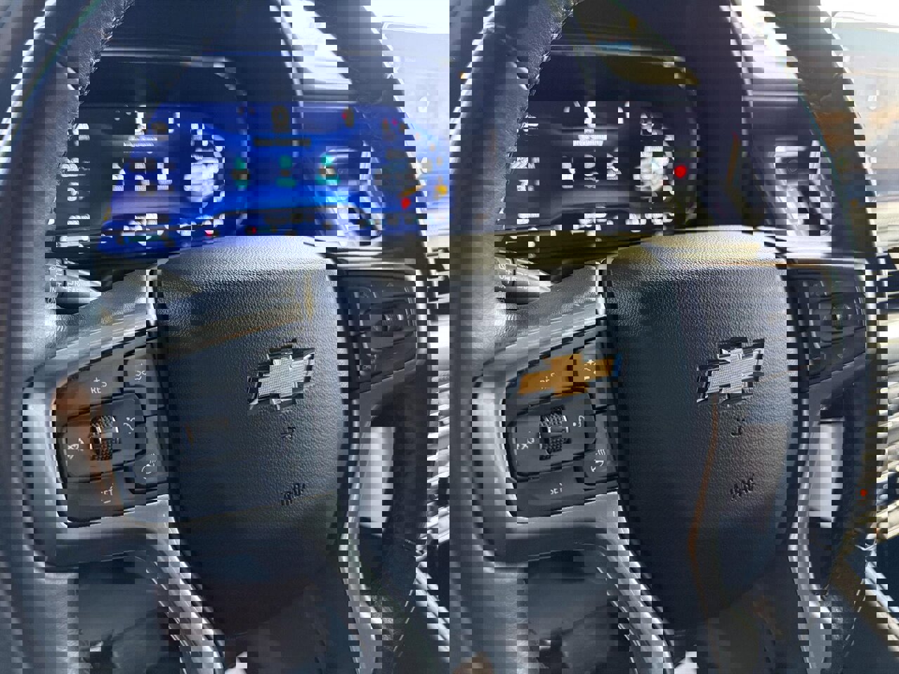 Used 2022 Chevrolet Tahoe LT w/ Luxury Package image 16