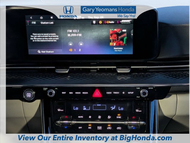 Used 2023 Kia Carnival SX Prestige FWD image 21