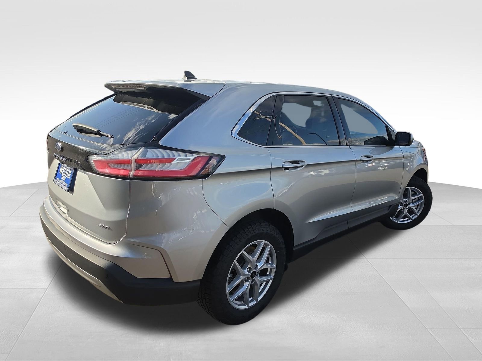 Used 2023 Ford Edge SEL AWD/4WD image 6