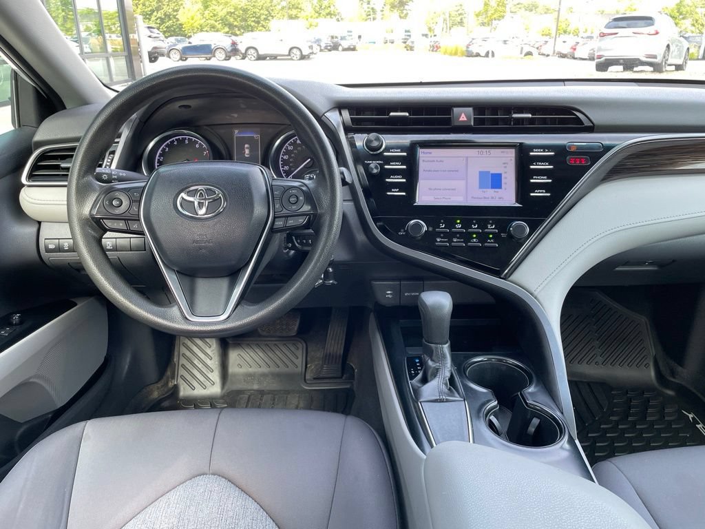 Used 2019 Toyota Camry LE FWD image 17