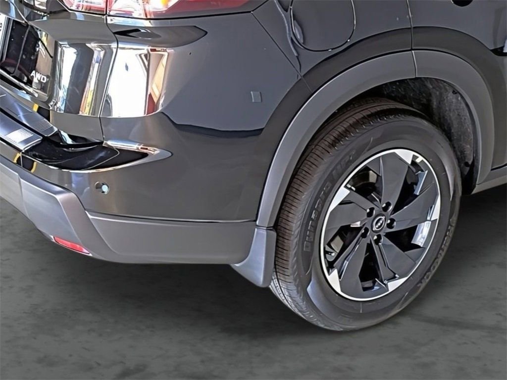 Used 2026 Nissan Rogue SV image 12