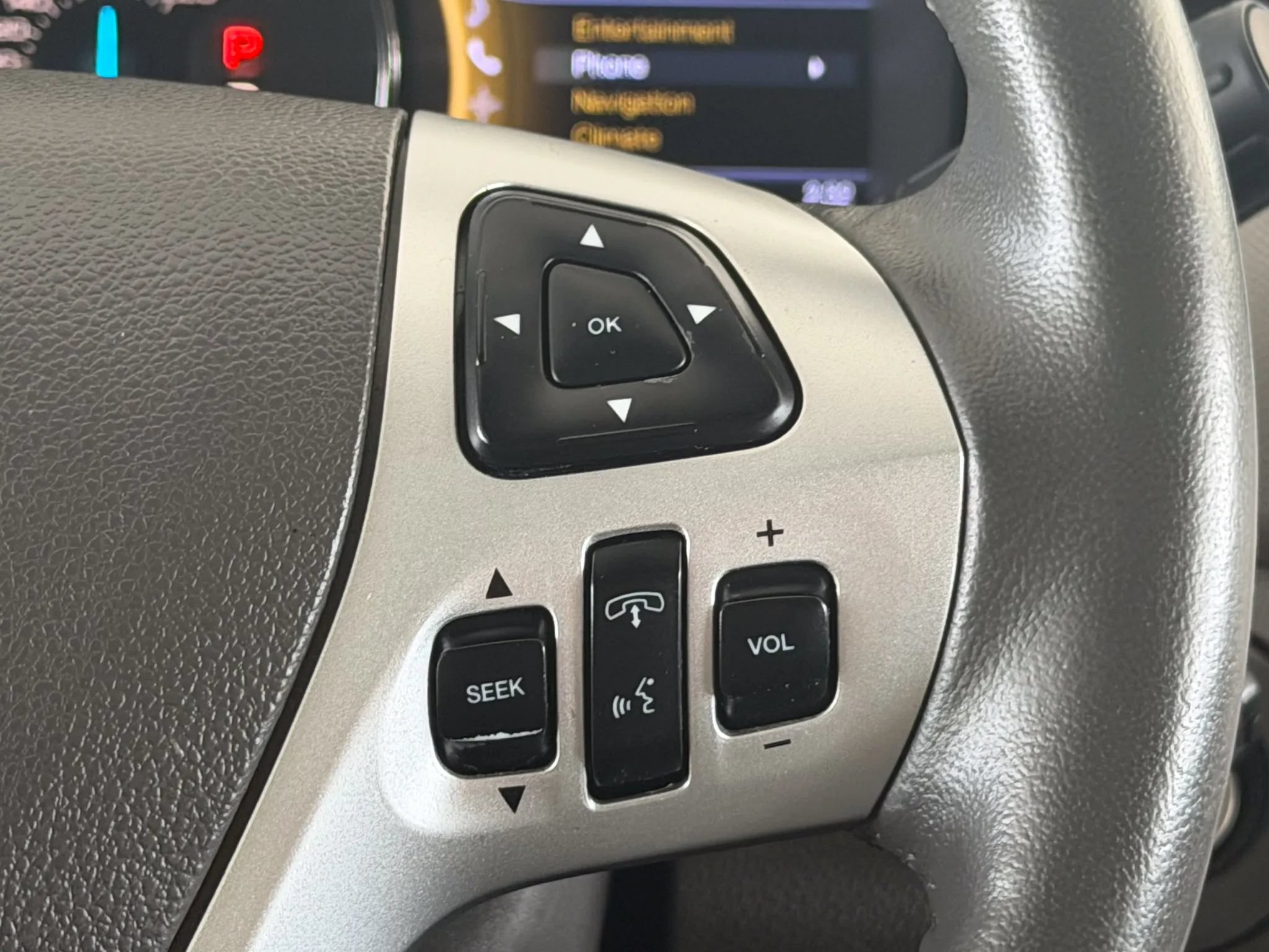 Used 2013 Ford Edge SEL FWD image 33