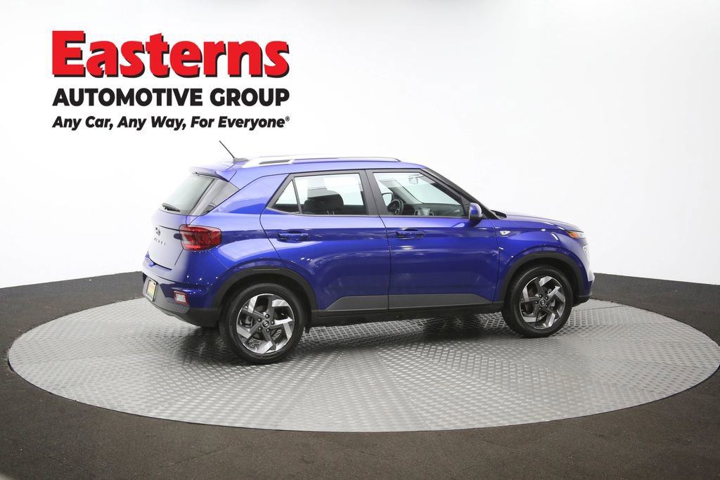 Used 2025 Hyundai Venue SEL image 44