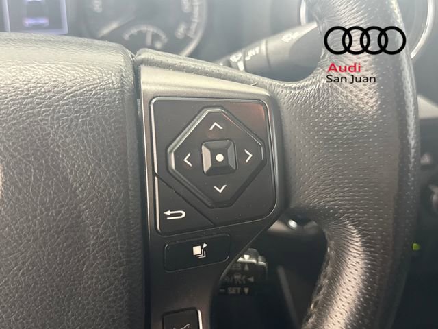 Used 2018 Toyota Tacoma TRD Off-Road w/ Technology Package AWD/4WD image 23