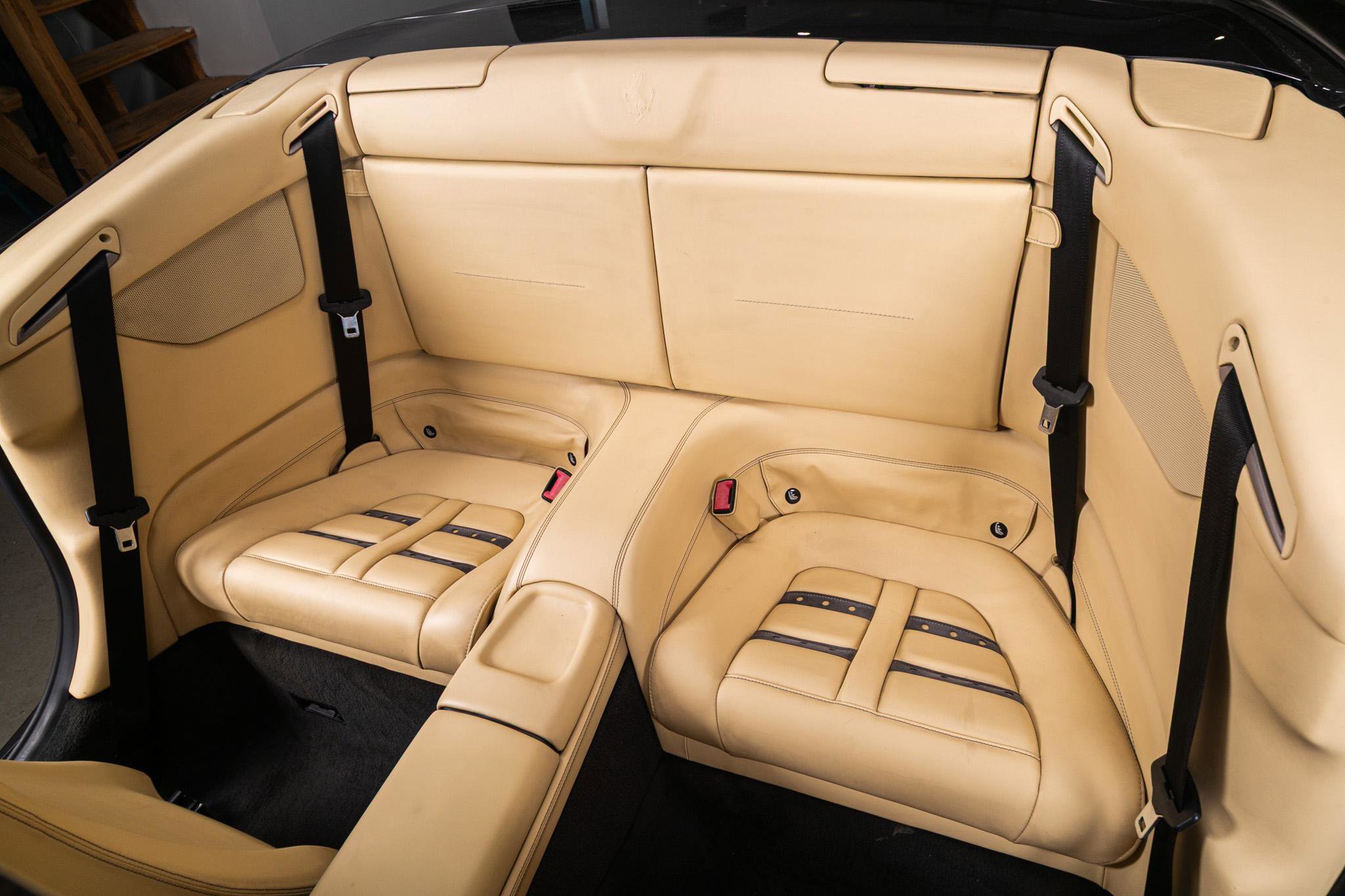 Used 2011 Ferrari California image 14