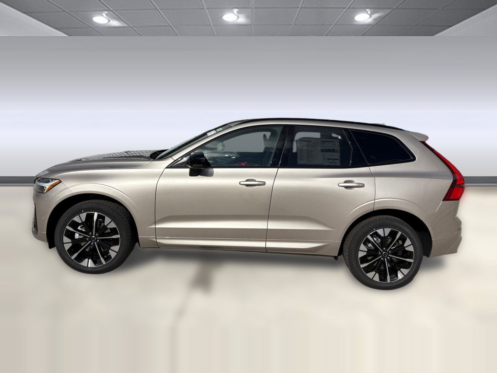 Certified 2026 Volvo XC60 B5 Plus w/ Climate Package AWD/4WD image 2