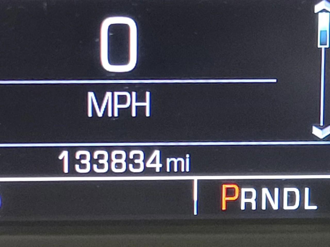 Used 2020 GMC Yukon XL SLT w/ Open Road Package image 3