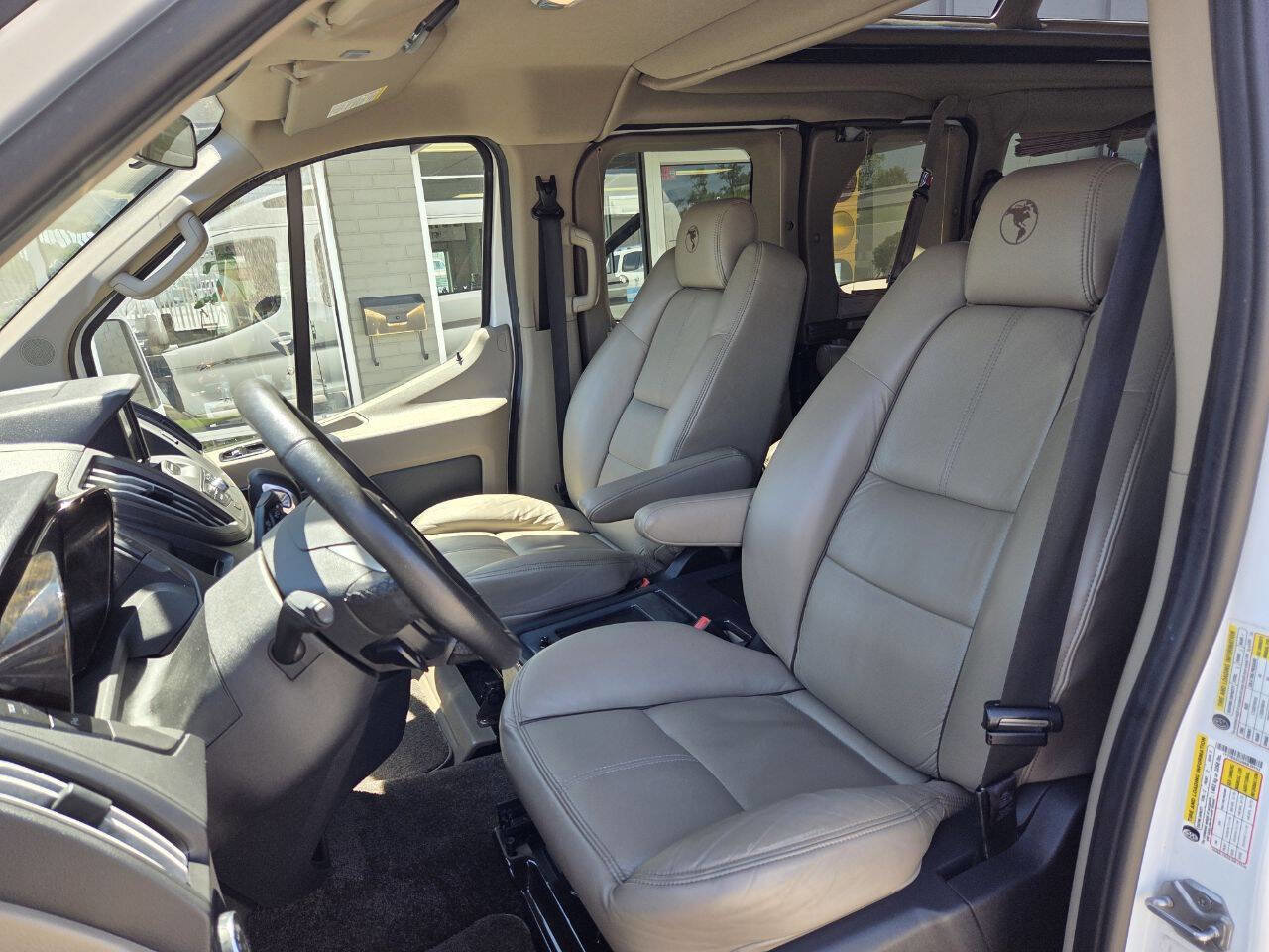 Used 2017 Ford Transit 150 148 Low Roof w/ Exterior Upgrade Package RWD image 7