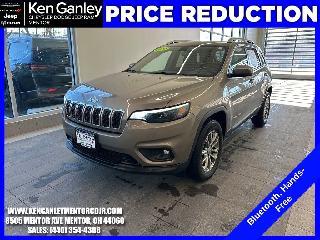 Used 2019 Jeep Cherokee Latitude Plus w/ Cold Weather Group image 3