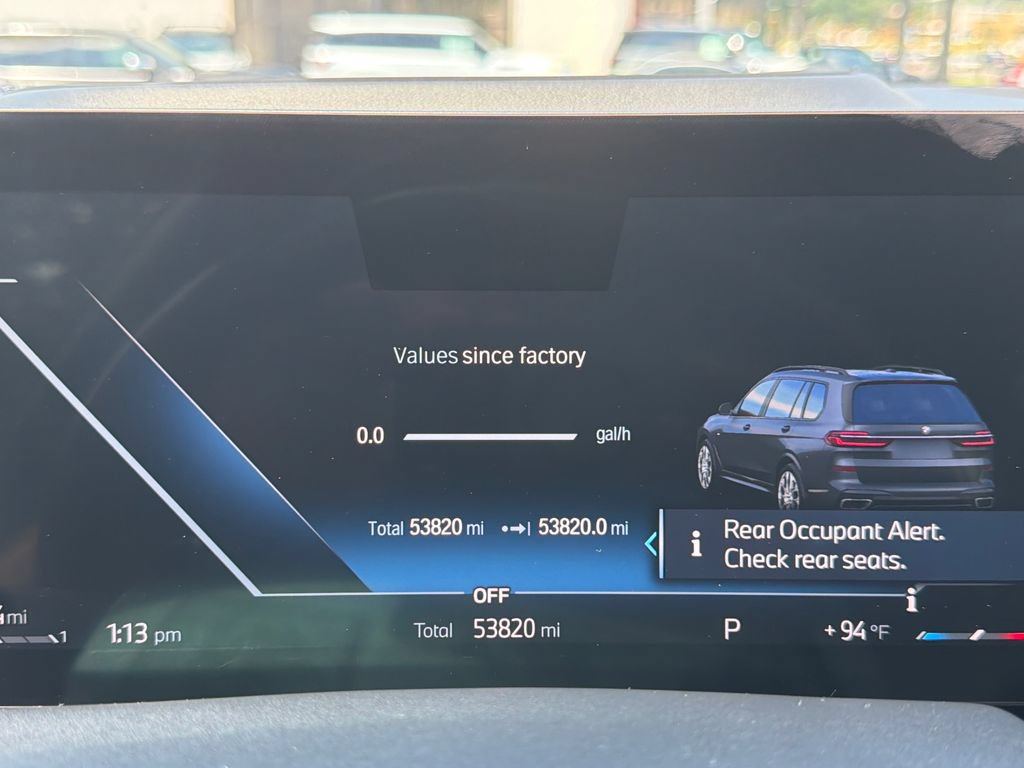 Used 2023 BMW X7 xDrive40i w/ M Sport Package AWD/4WD image 4