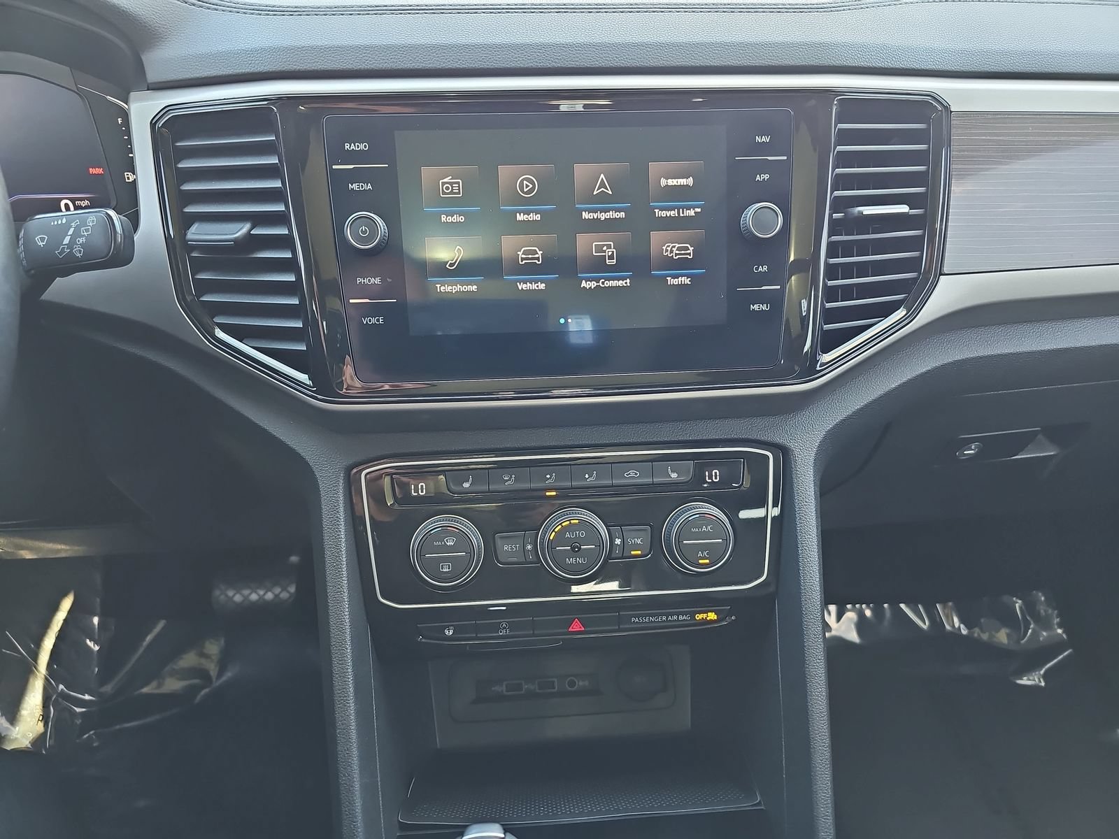 Used 2020 Volkswagen Atlas SEL FWD image 22