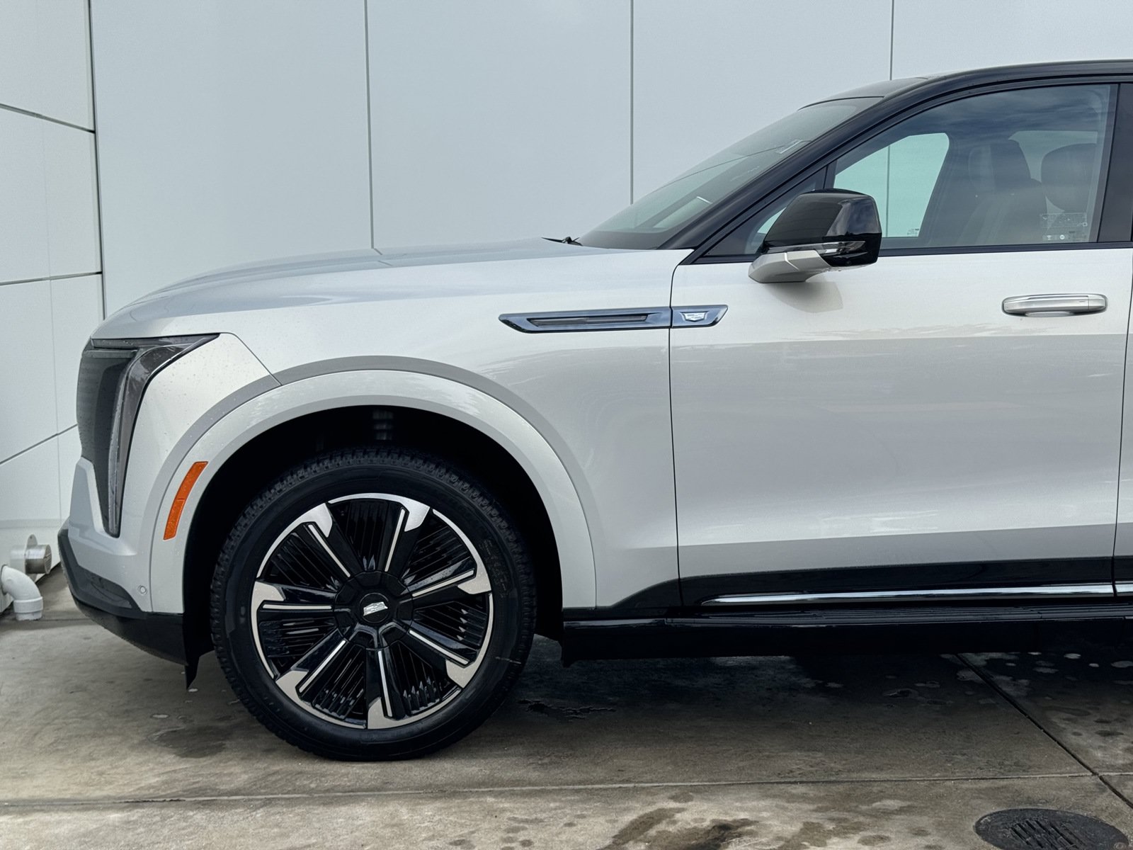 New 2025 Cadillac Escalade IQ Sport 2 AWD/4WD image 4