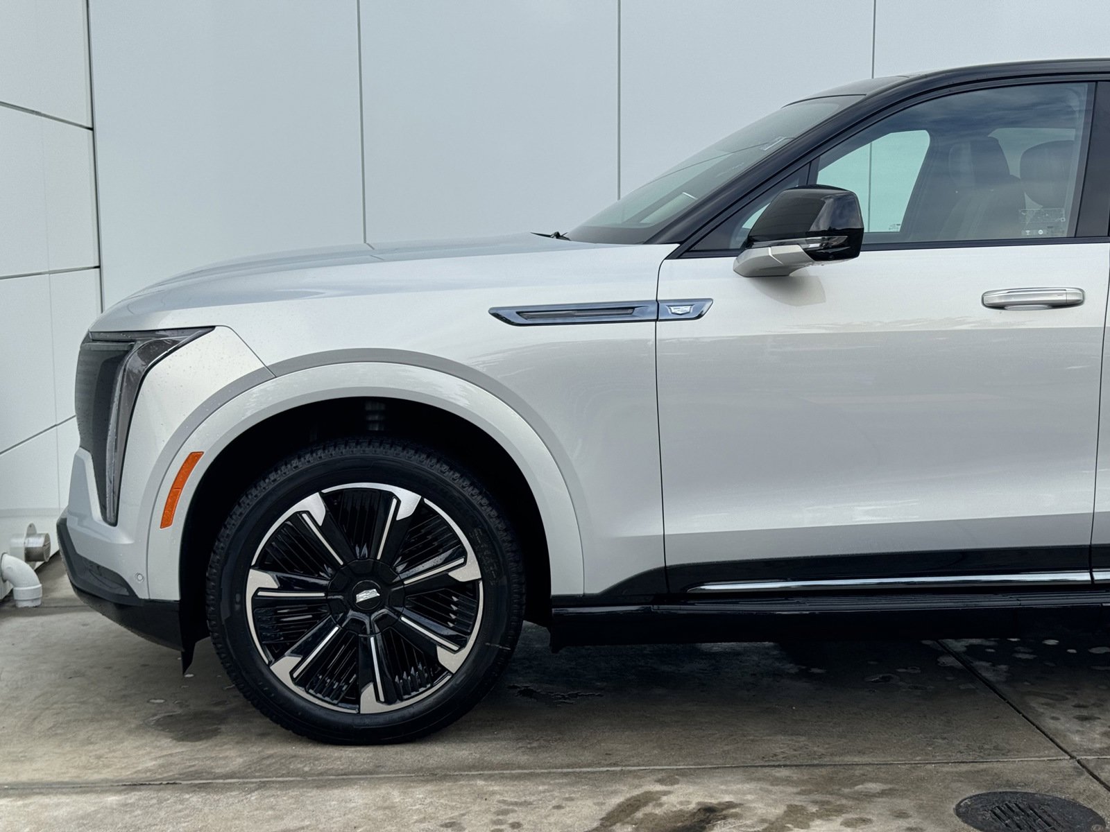 New 2025 Cadillac Escalade IQ Sport 2 AWD/4WD image 4