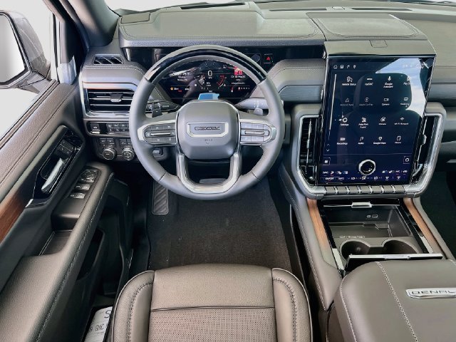 New 2027 GMC Yukon Denali w/ Denali Reserve Package AWD/4WD image 16