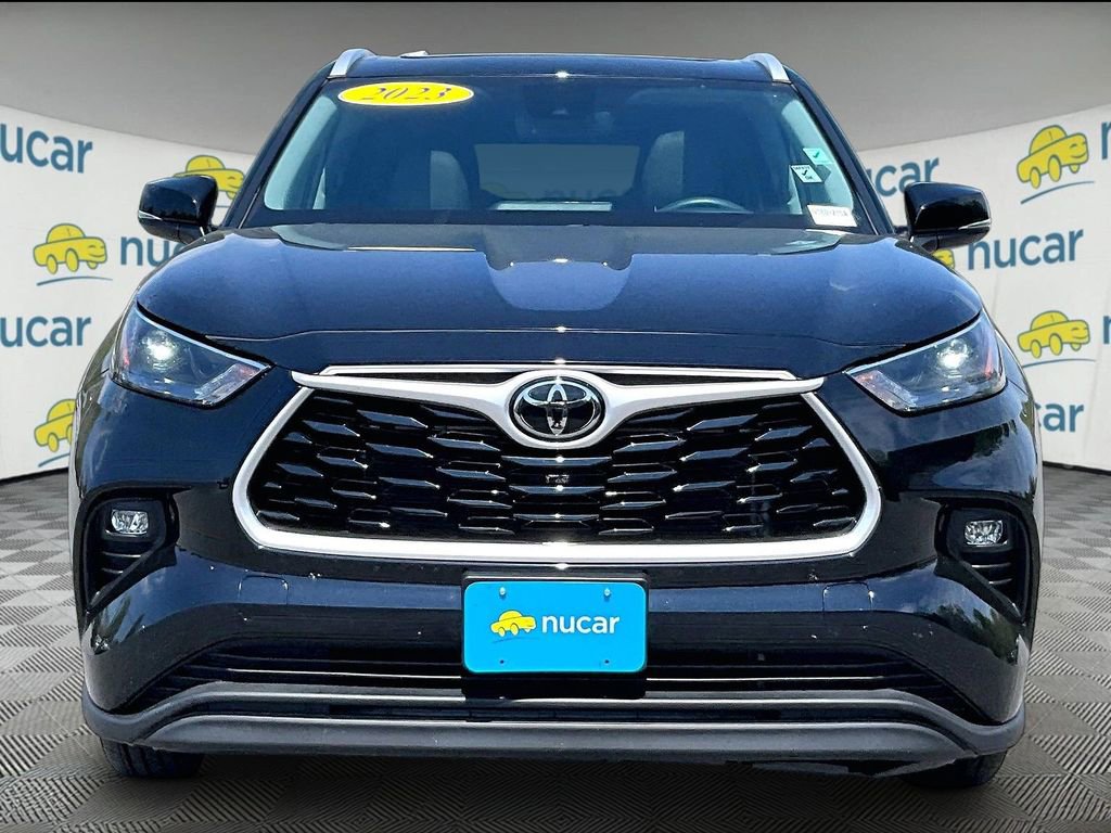 Used 2023 Toyota Highlander XLE AWD/4WD video 2