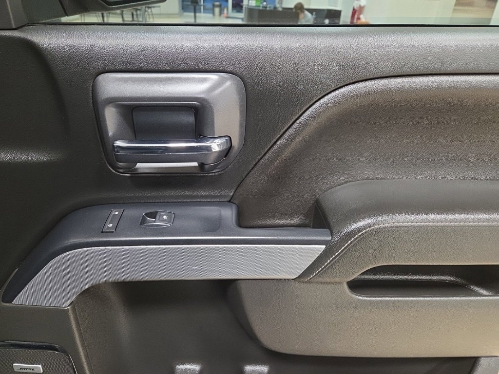 Used 2018 Chevrolet Silverado 1500 LTZ Z71 w/ Redline Edition image 19