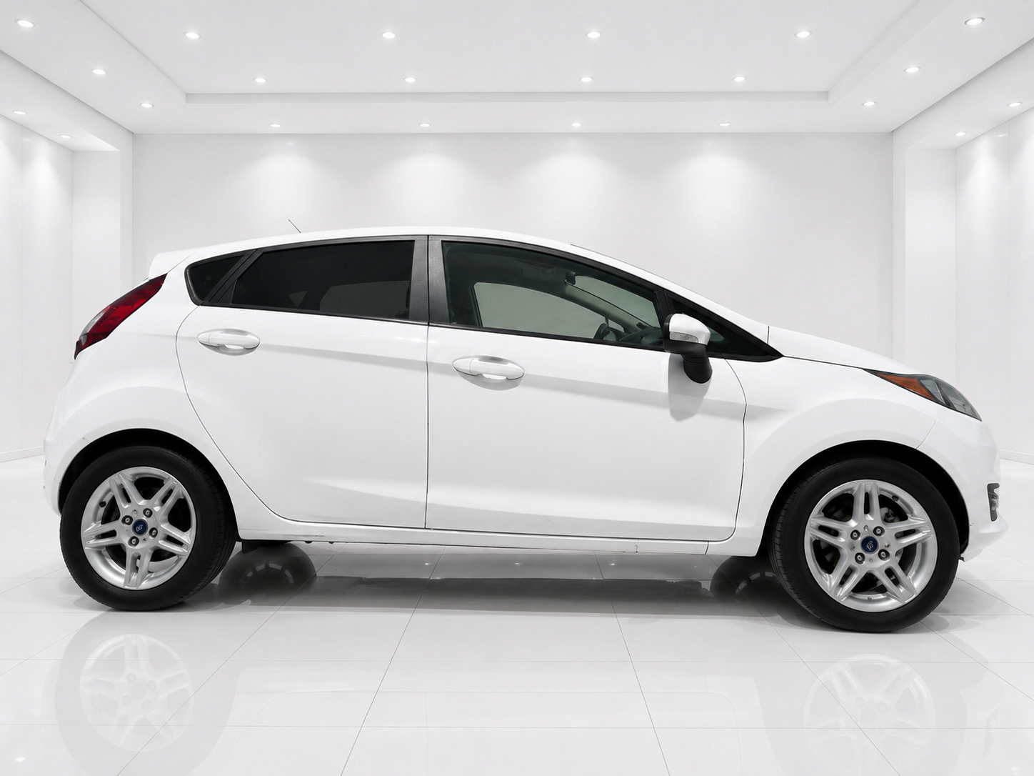Used 2019 Ford Fiesta SE FWD image 6