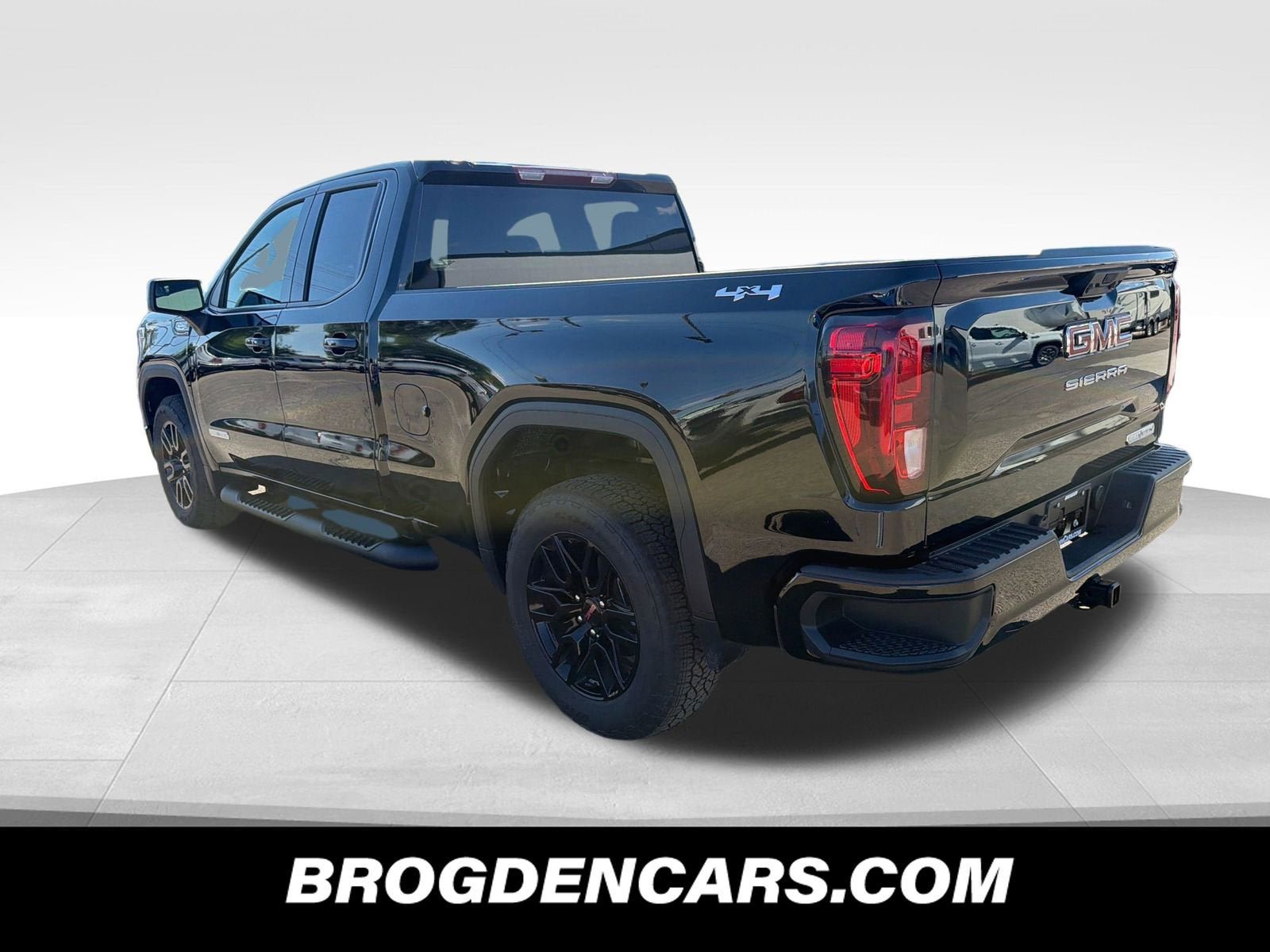 New 2026 GMC Sierra 1500 Elevation w/ Elevation Select Package AWD/4WD image 6