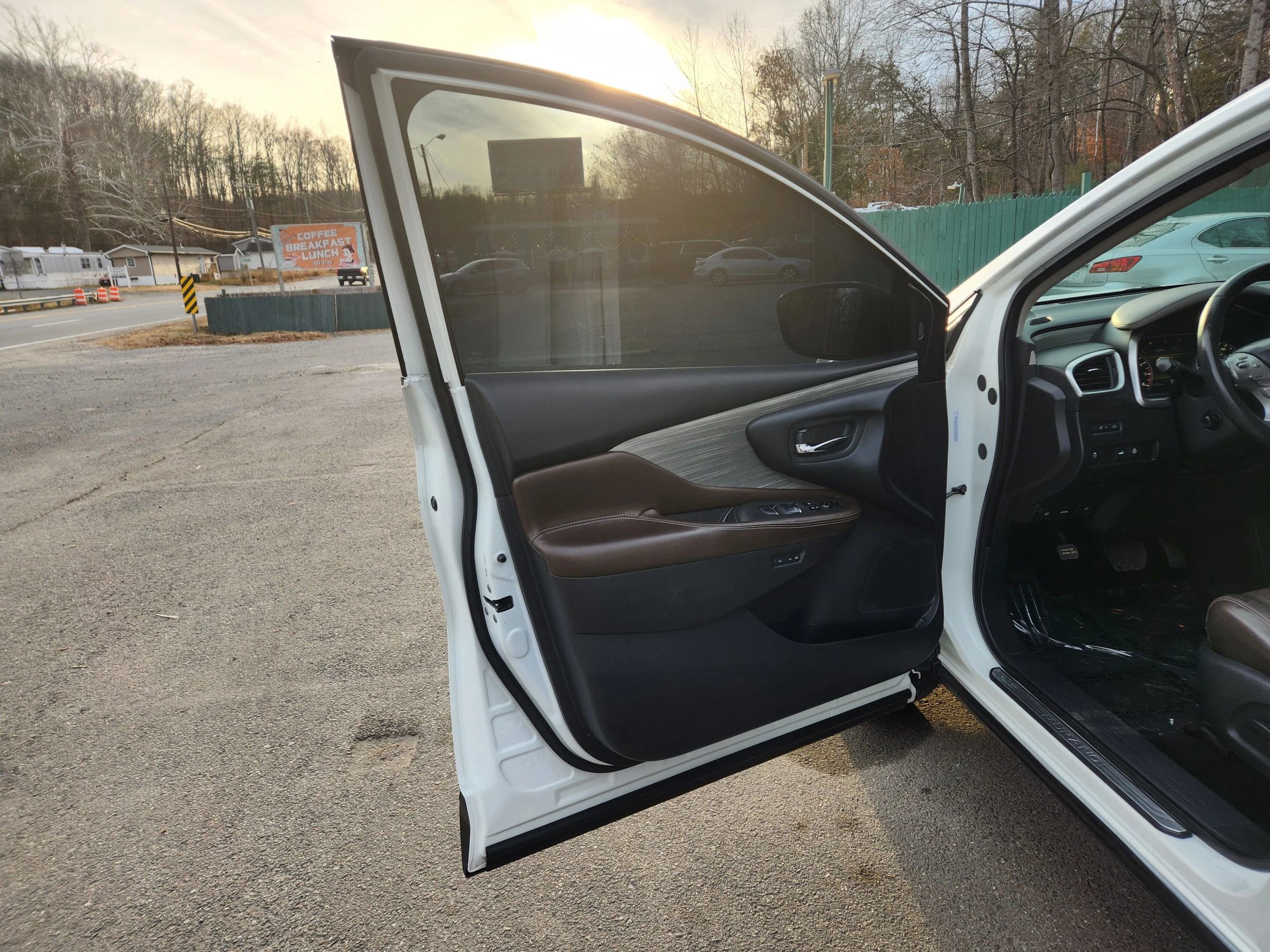 Used 2015 Nissan Murano Platinum w/ Platinum Technology Package image 23