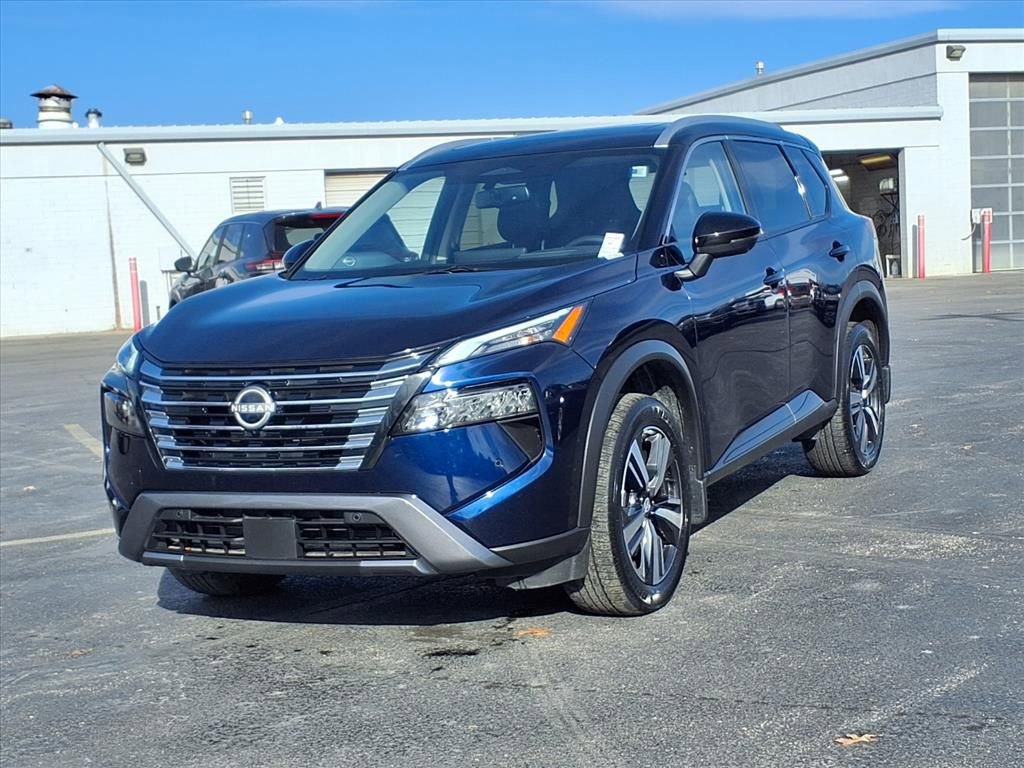 Certified 2025 Nissan Rogue SL w/ Tech Package image 2