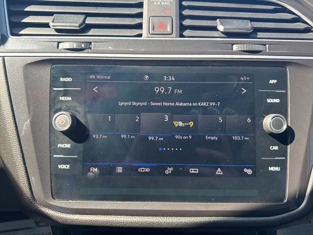 Used 2024 Volkswagen Tiguan SE R-Line AWD/4WD image 15