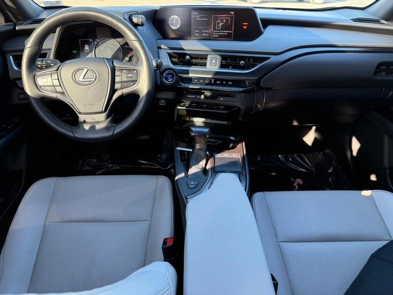 Used 2020 Lexus UX 250h w/ Premium Package image 13