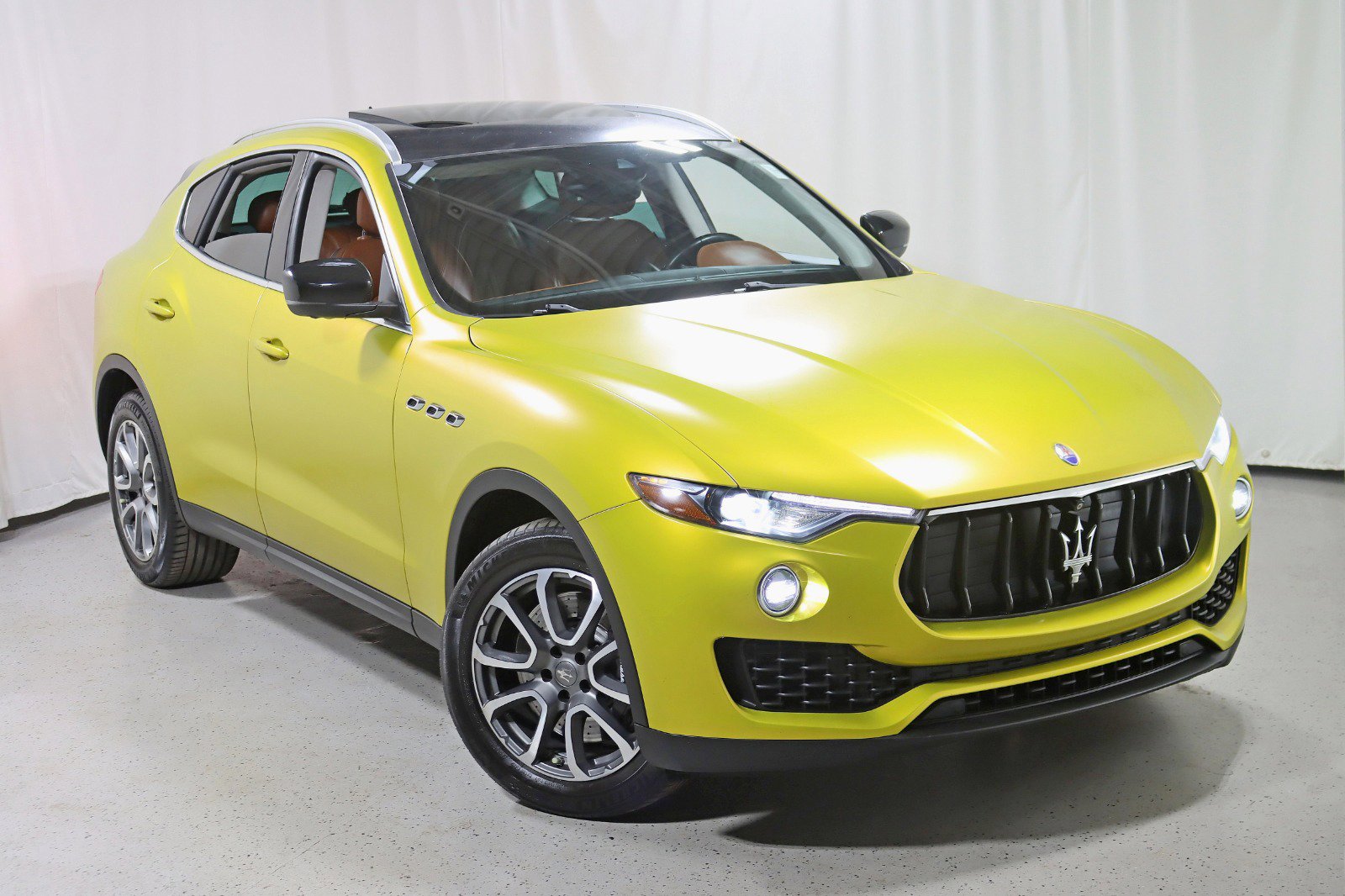 Used 2017 Maserati Levante S image 6