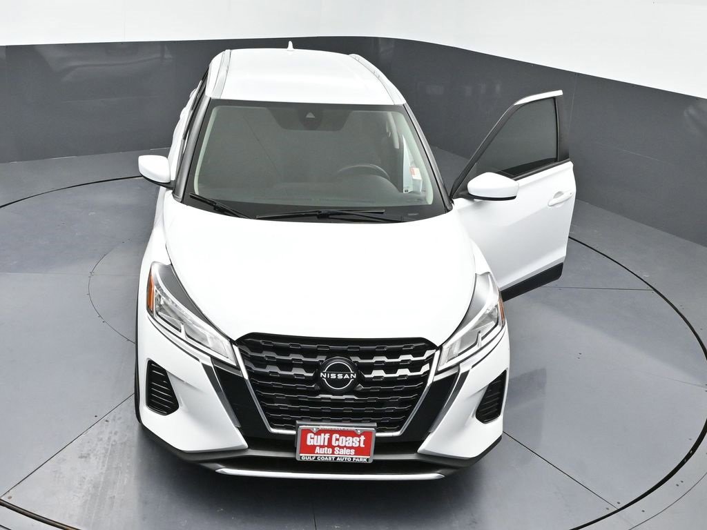 Used 2022 Nissan Kicks SV image 38