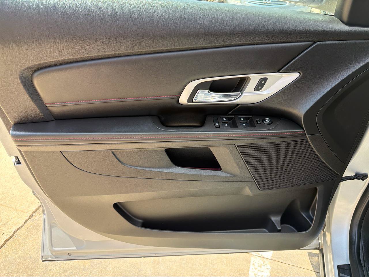 Used 2014 GMC Terrain SLE FWD image 15