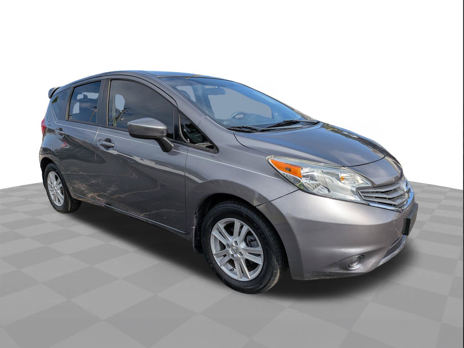 Used 2016 Nissan Versa Note SV w/ Sport Value Package FWD image 2